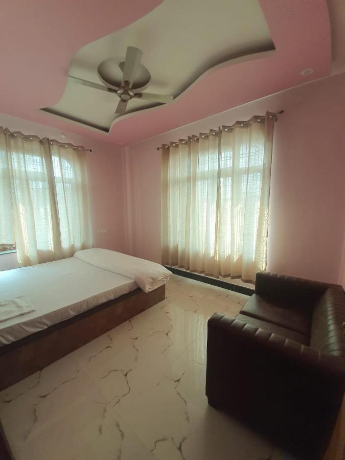Shree Nanda Guest House Варанаси Экстерьер фото
