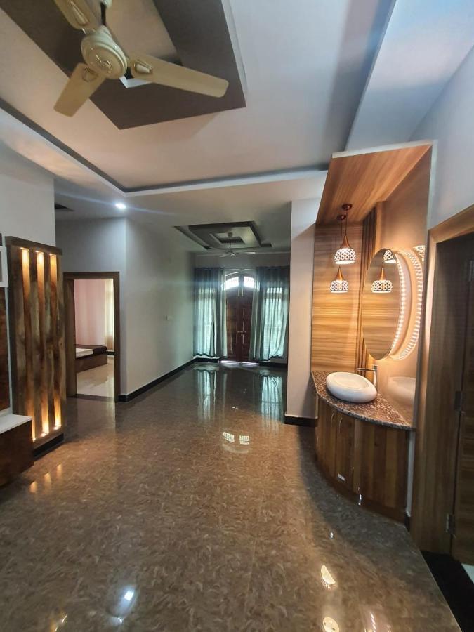 Shree Nanda Guest House Варанаси Экстерьер фото