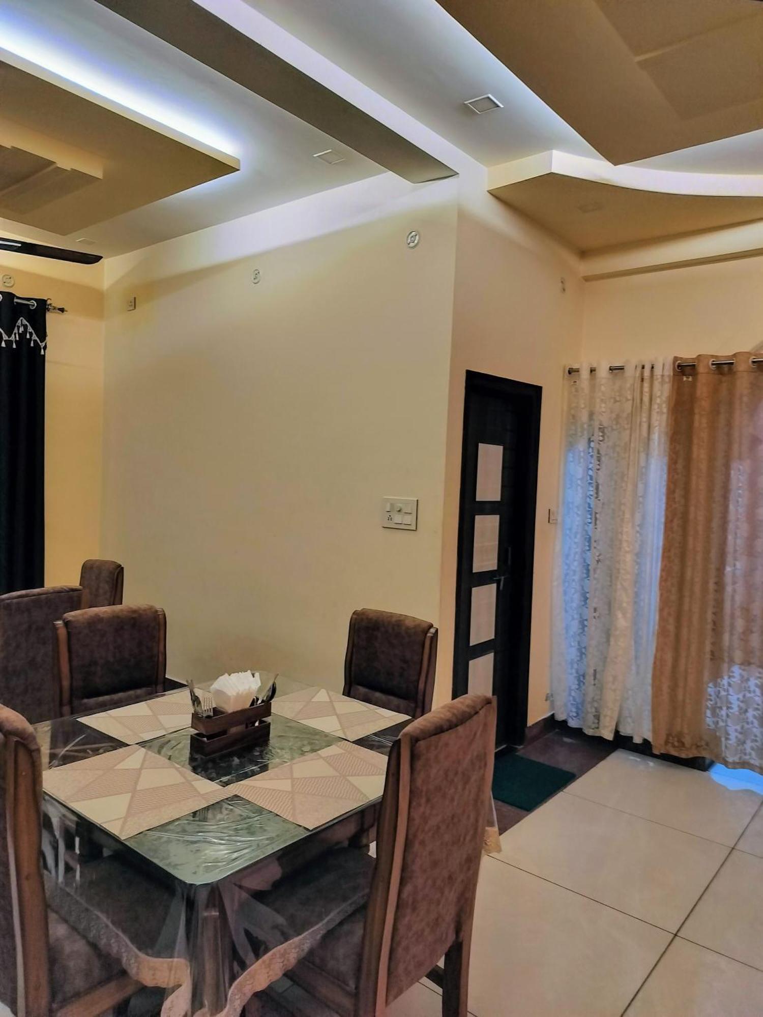 Shree Nanda Guest House Варанаси Экстерьер фото