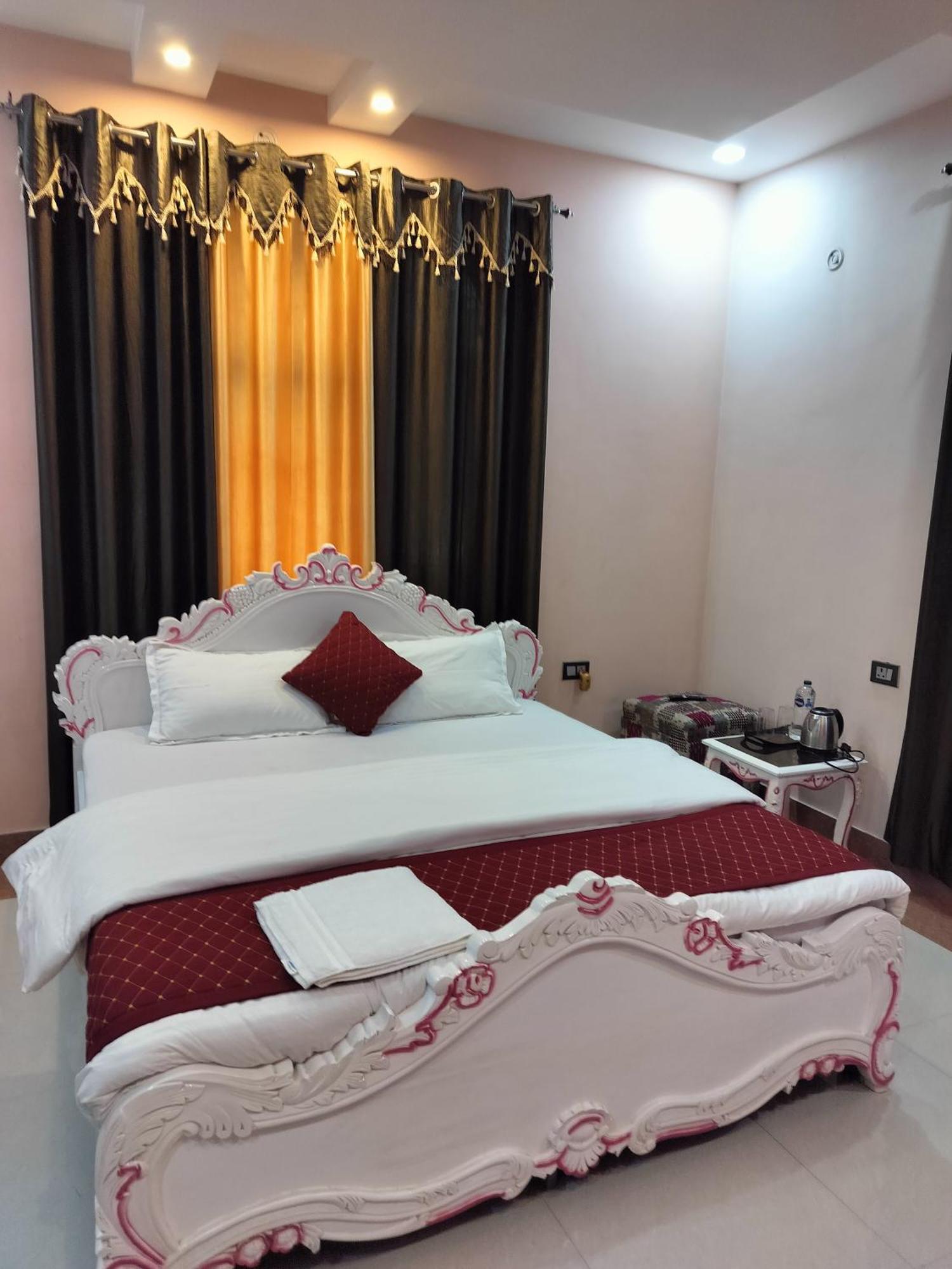 Shree Nanda Guest House Варанаси Экстерьер фото