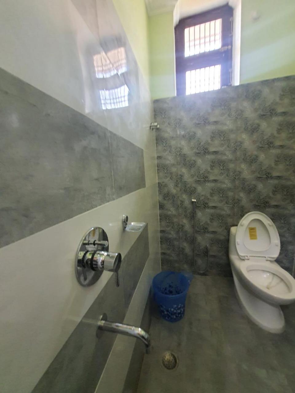 Shree Nanda Guest House Варанаси Экстерьер фото