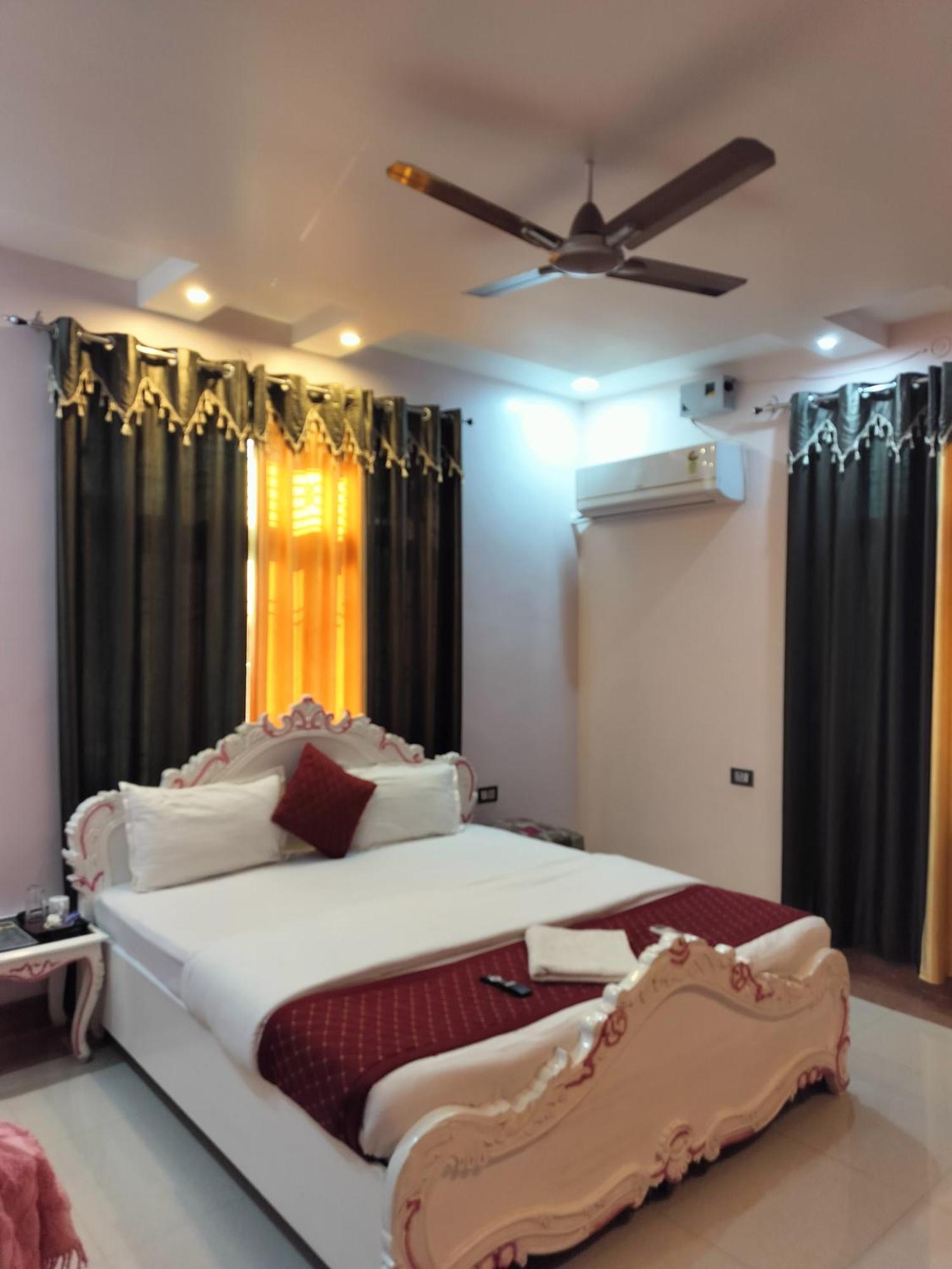 Shree Nanda Guest House Варанаси Экстерьер фото