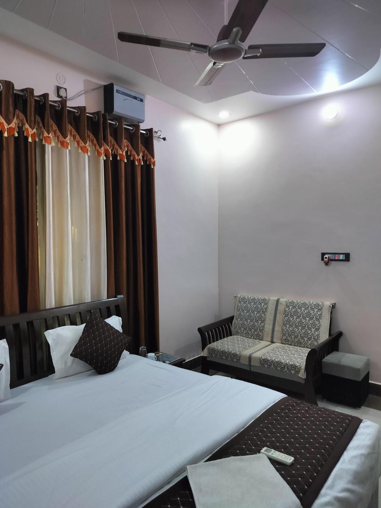 Shree Nanda Guest House Варанаси Экстерьер фото